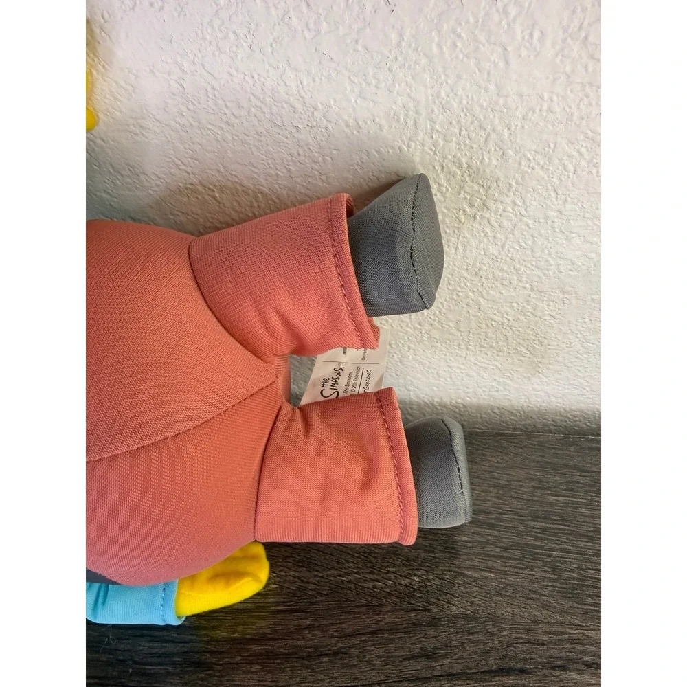 The Simpsons Universal Studios
Ralph Wiggum 11" Inch Plush Toy - Picture 8 of 8